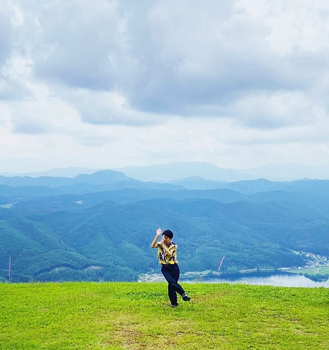 横山彰乃